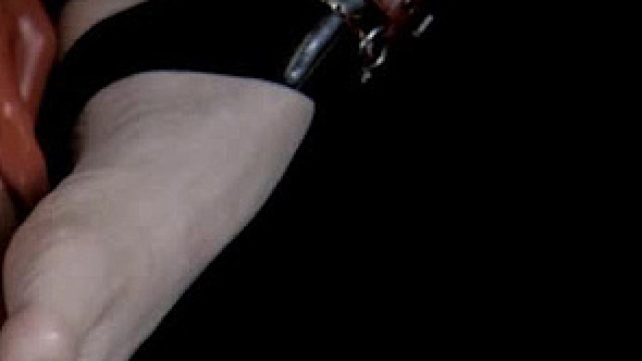 Solo Foot Play